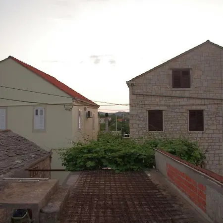 Grandma Jaka Vintage Stone Farm Διαμέρισμα Λομπάρδα